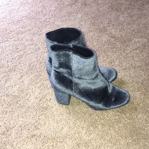 Velvet blue boots